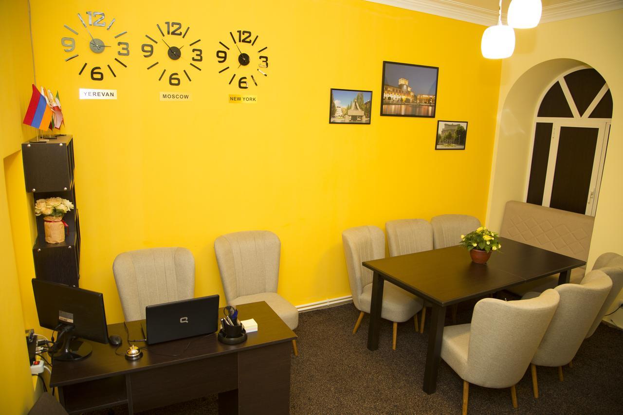 Magnolia Hostel Jerevan Exteriör bild